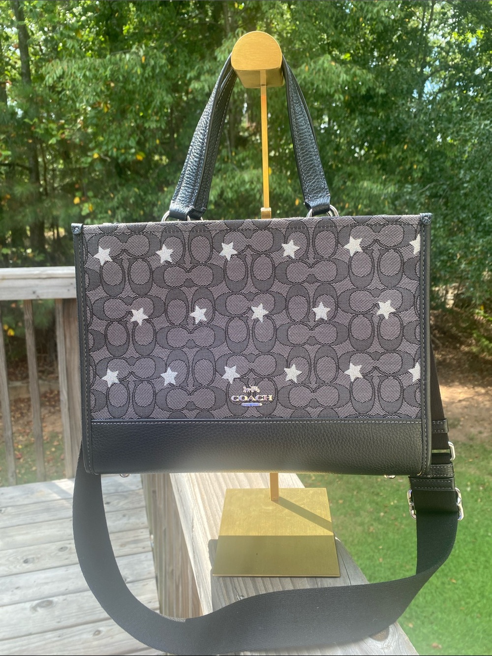 Coach EUC Dempsey Carryall 22 Greyand black signature Canvas  Bag with crossbody